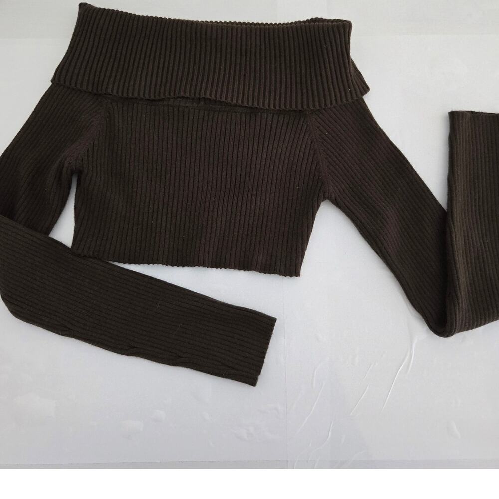 Beyouty Crop mock neck sweater